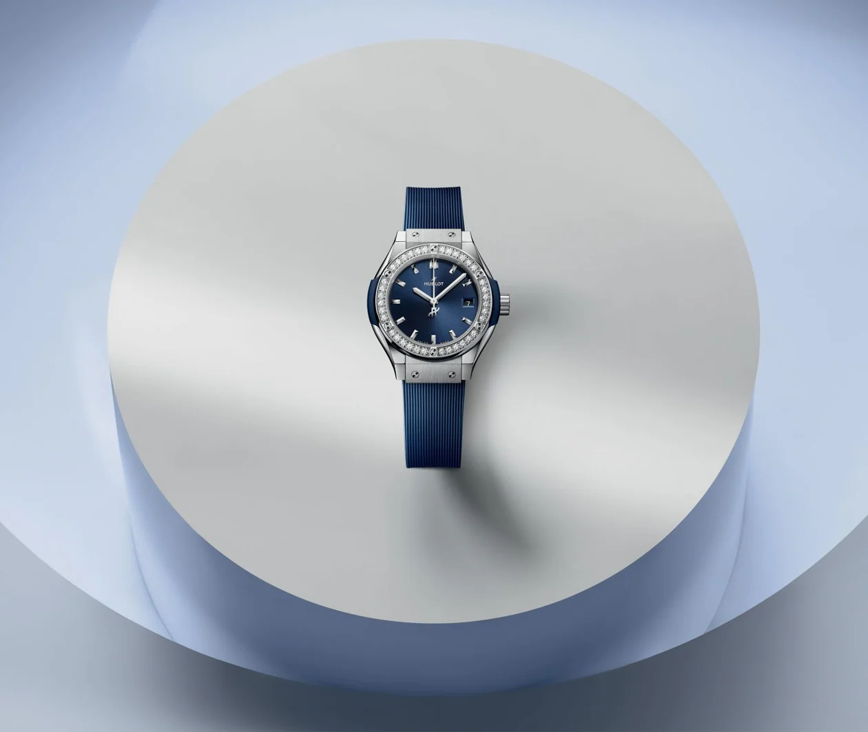 Classic Fusion Titanium Blue Diamonds 29mm - Image 2