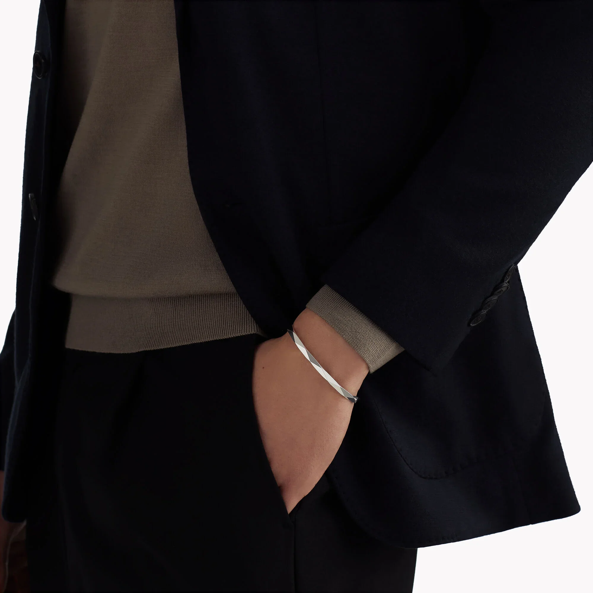Laurence Graff Signature Bangle - Image 2