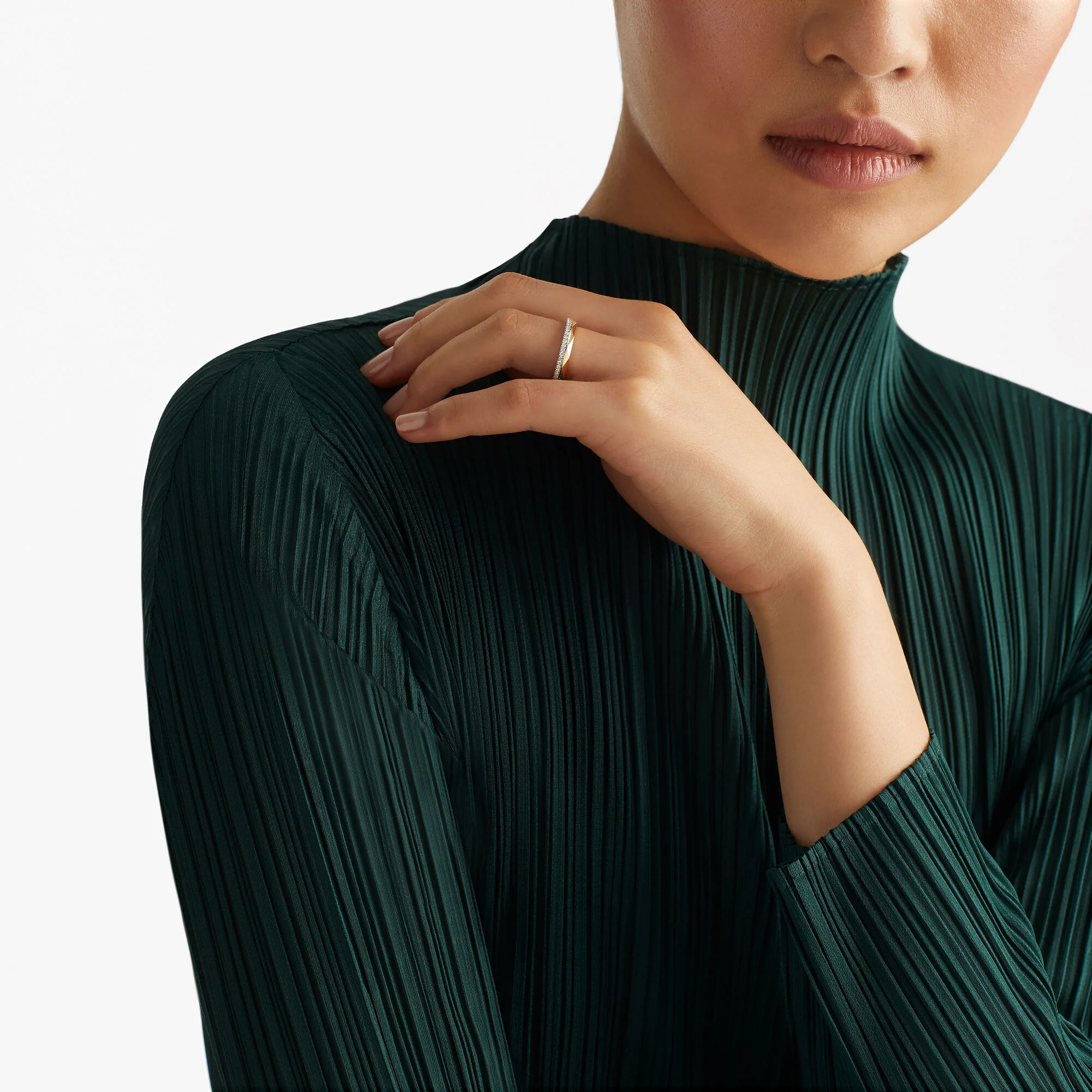 Laurence Graff Signature Diamond and Gold Band - Image 2