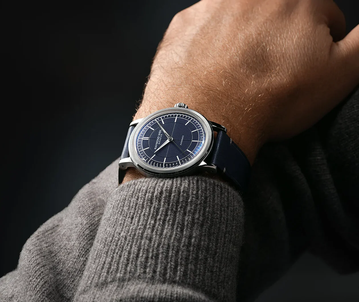 Millesime Men's Automatic Blue Leather Strap Watch - Image 4