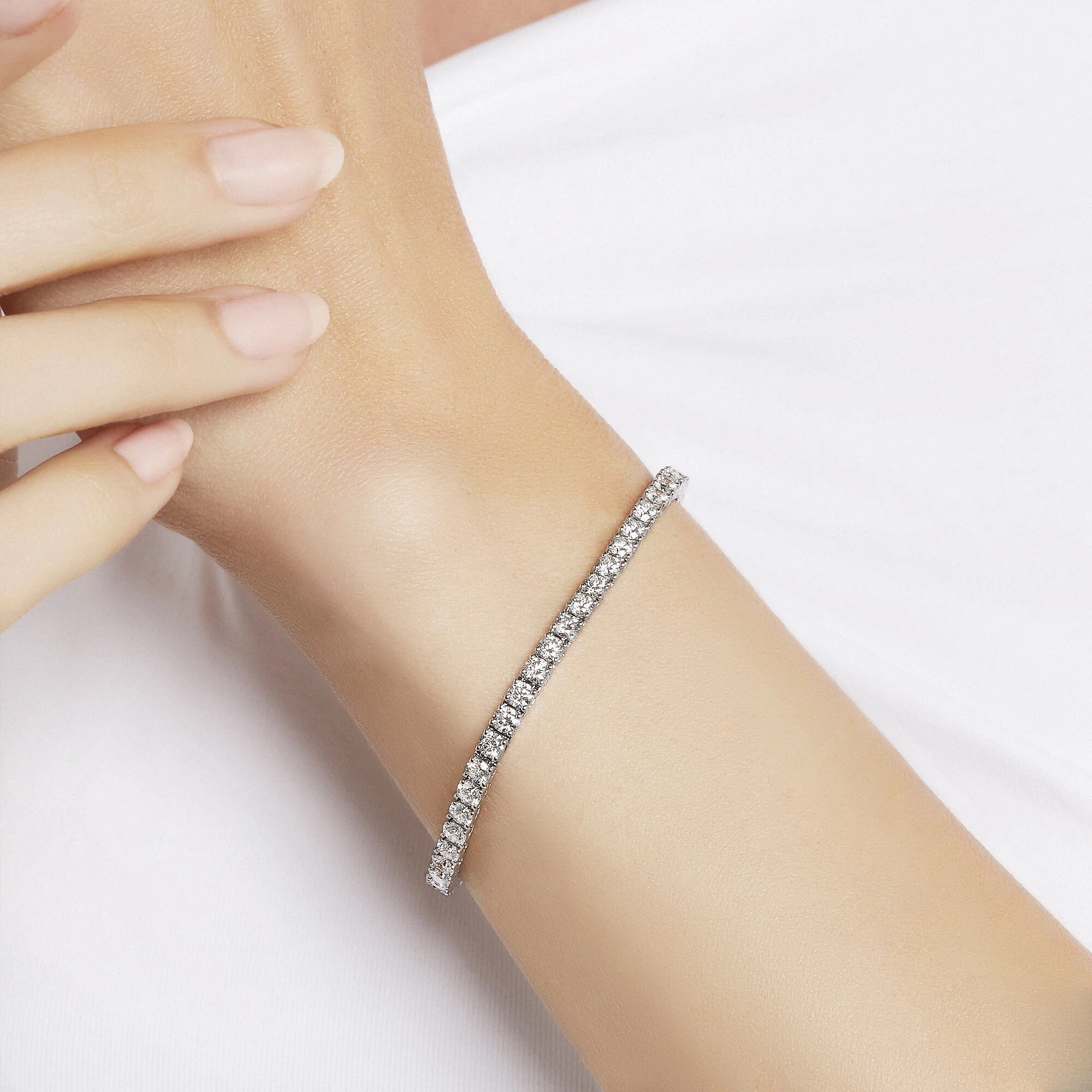 Round Diamond Bracelet - Image 2