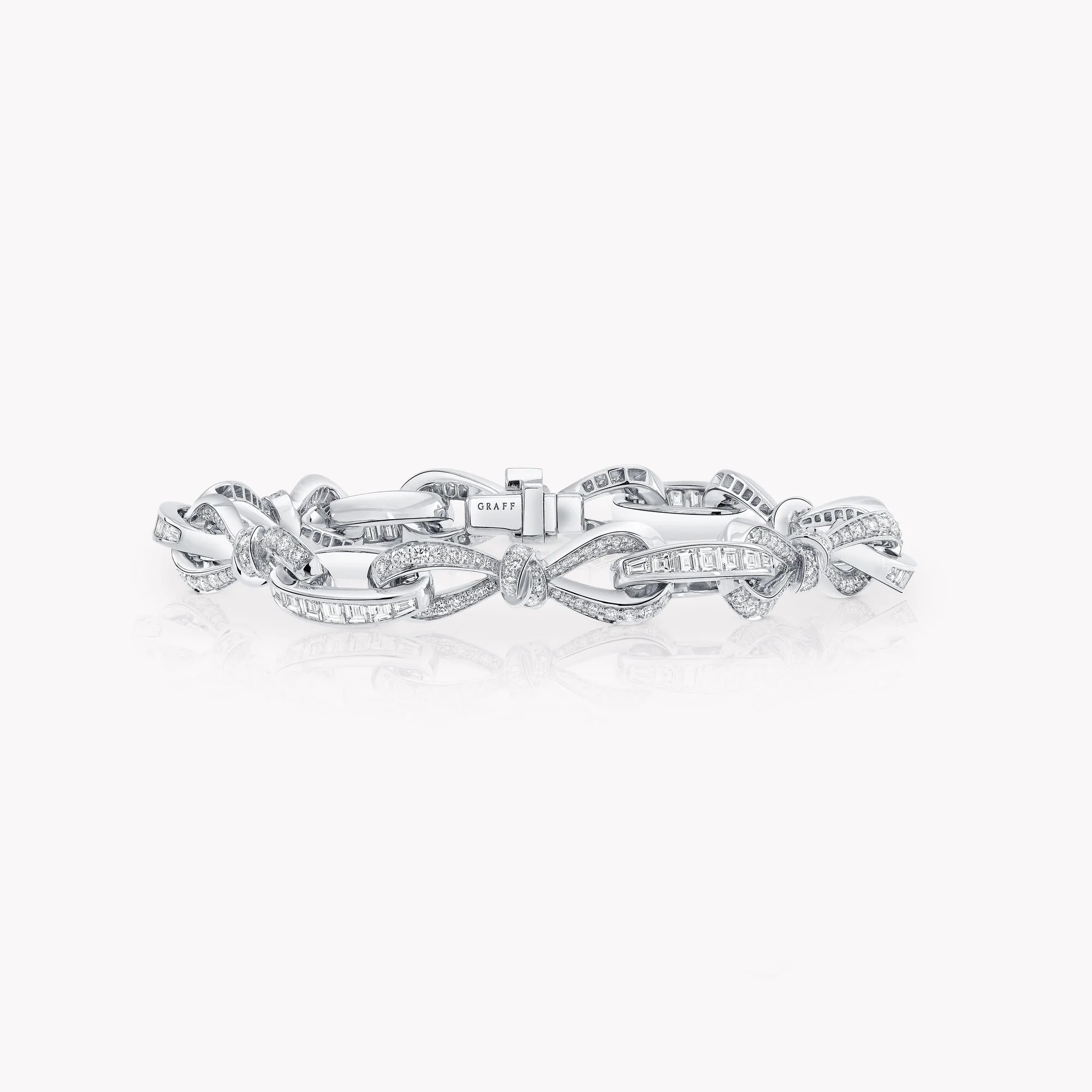 Tilda's Bow Diamond Link Bracelet