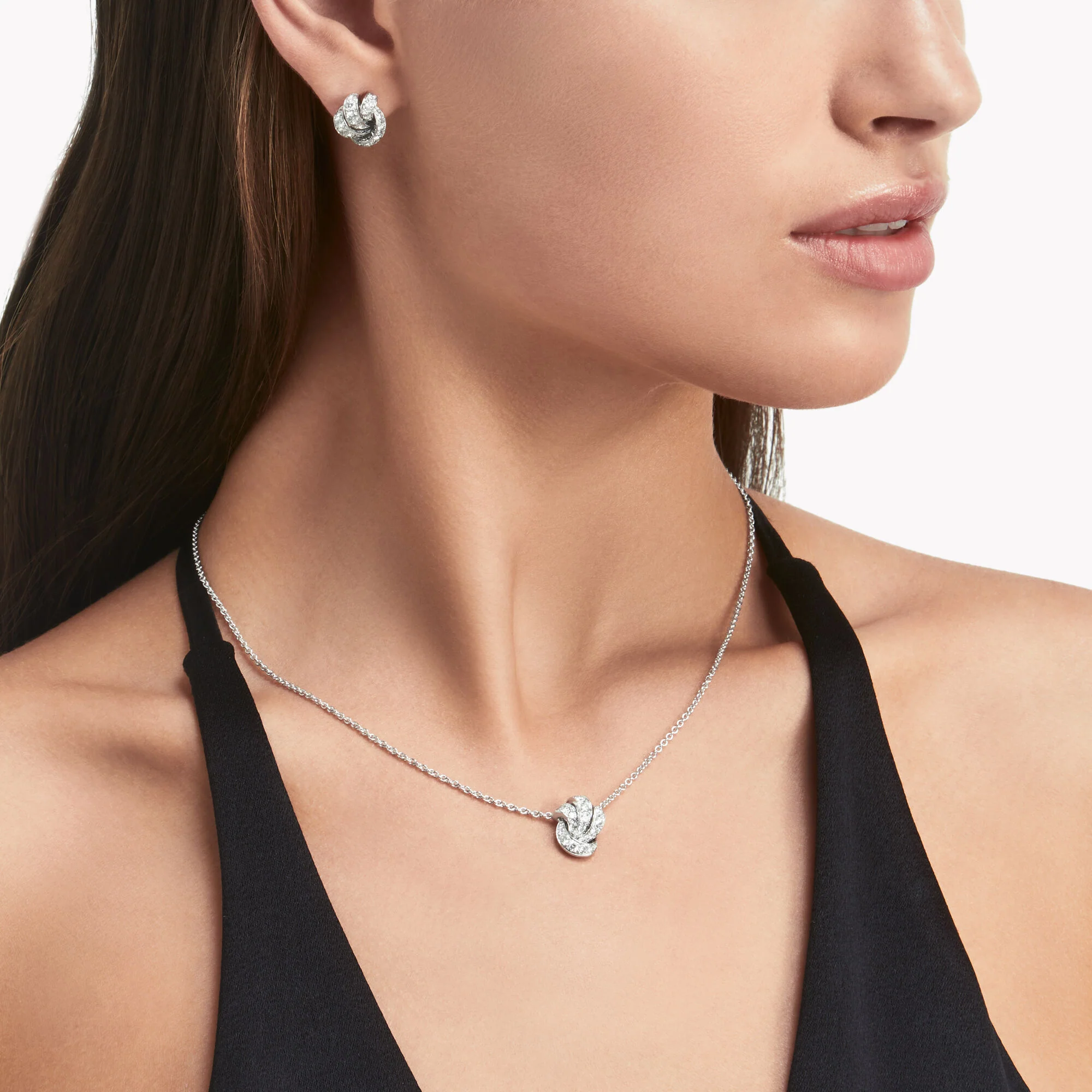 Tilda’s Bow Pavé Diamond Pendant - Image 2