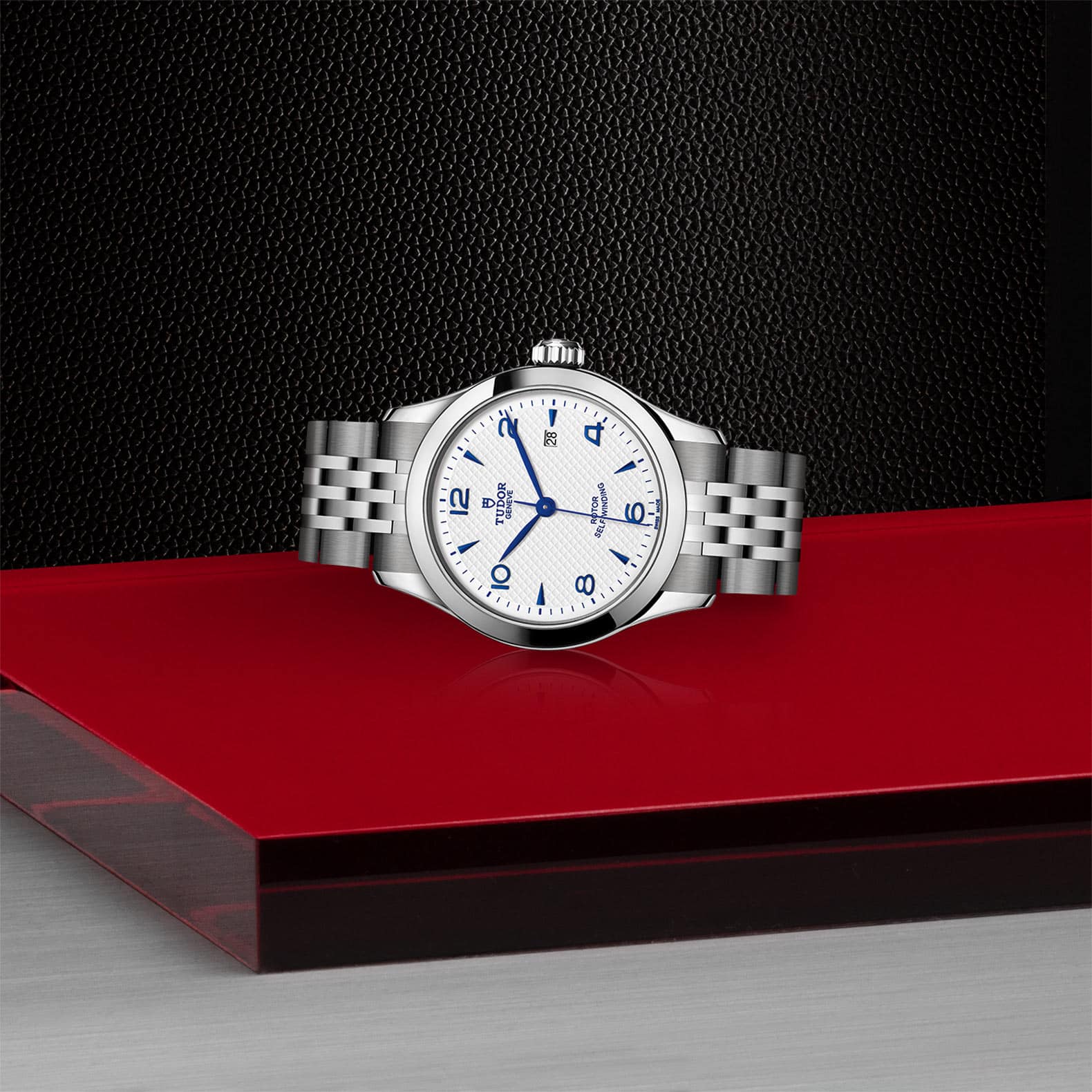 TUDOR 1926 - Image 2